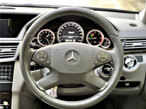 MERCEDES-BENZ