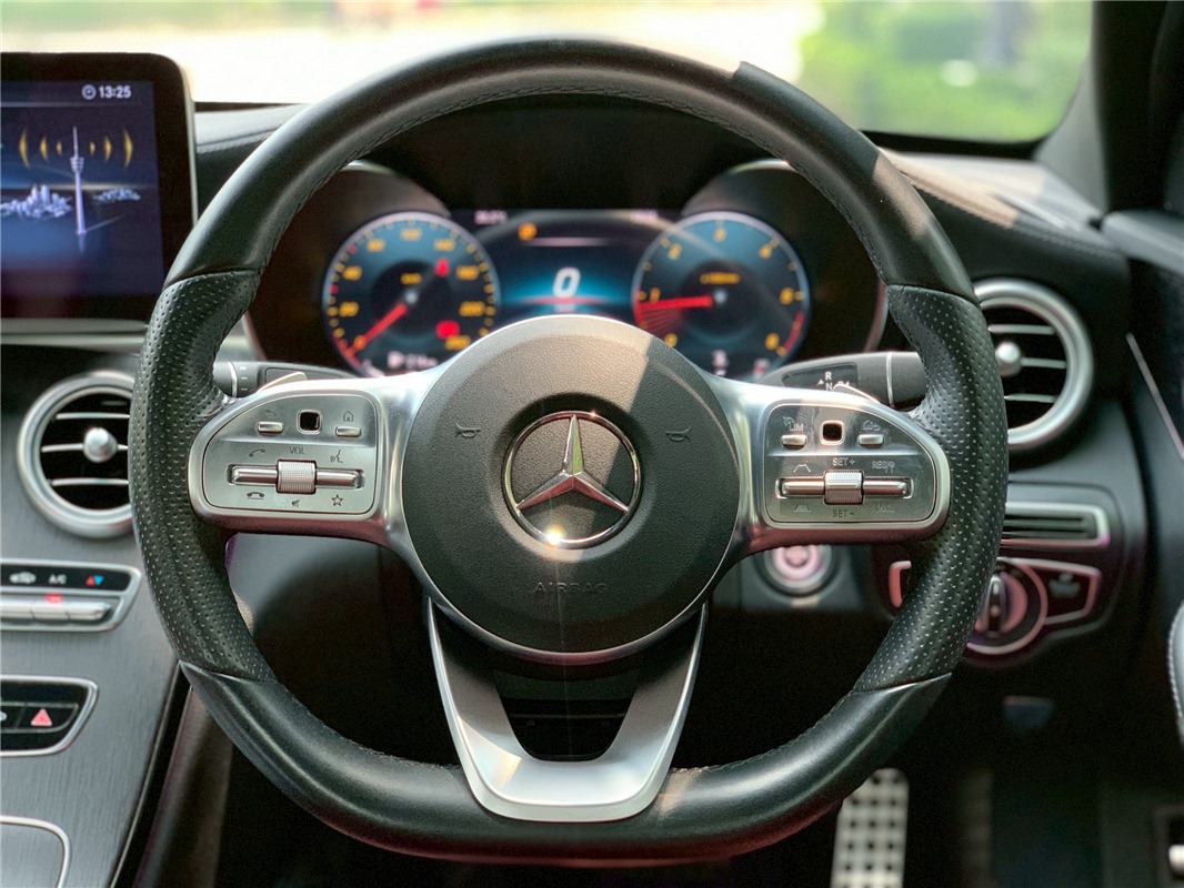 MERCEDES-BENZ