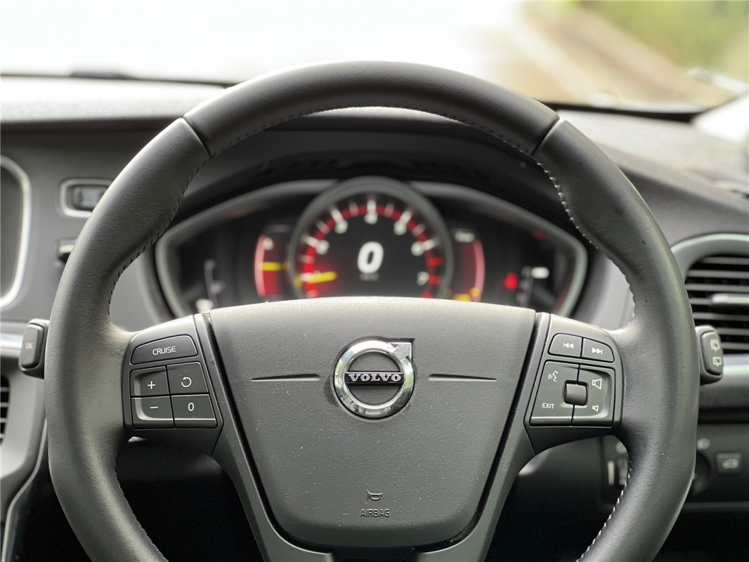 VOLVO
